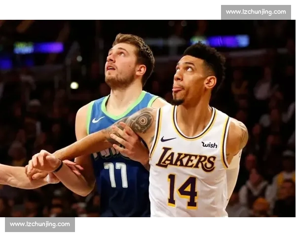 伤停动态揭秘:关键球员缺阵对球队战绩的深度影响分析 伤停动态揭秘:关键球员缺阵对球队战绩的深度影响分析